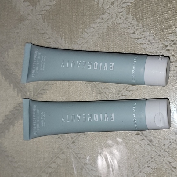 BUNDLE OF 2  PORE-FECT PRIMER MATTE FINISH - Picture 1 of 3